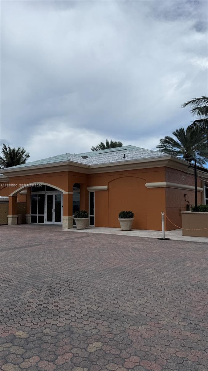 2080 OCEAN DRIVE CONDO · #905 in Hallandale Beach - Photo 4