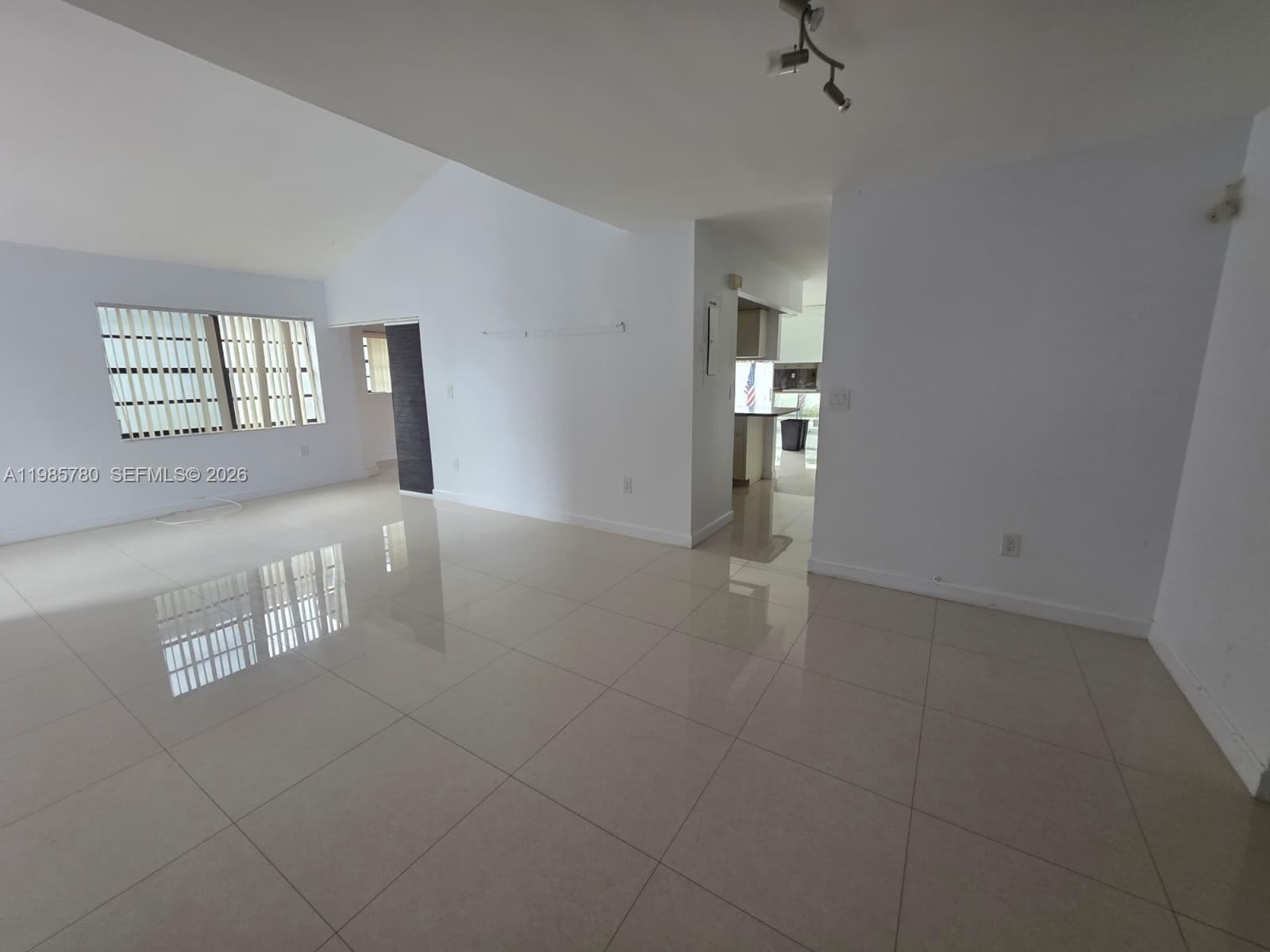 710 SW 99th Ct Cir photo 30
