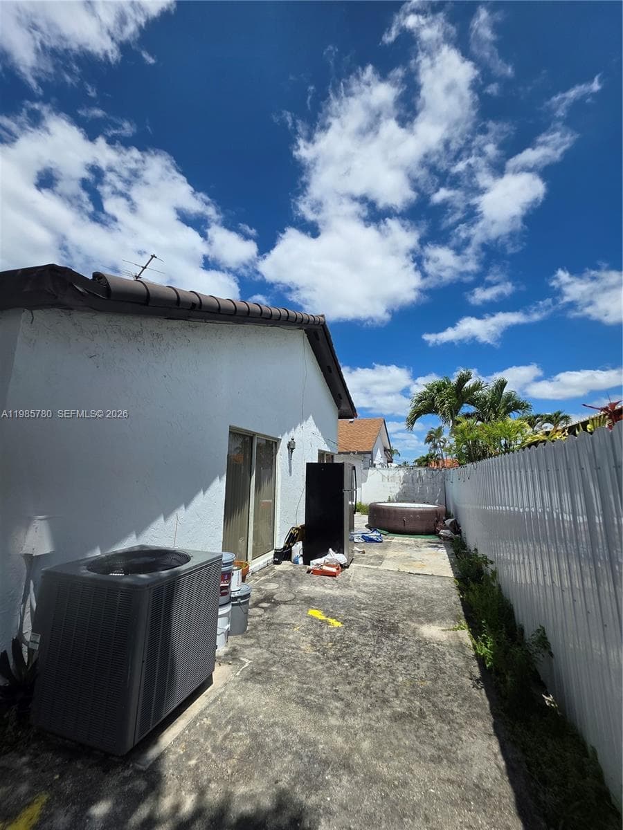 710 SW 99th Ct Cir photo 48
