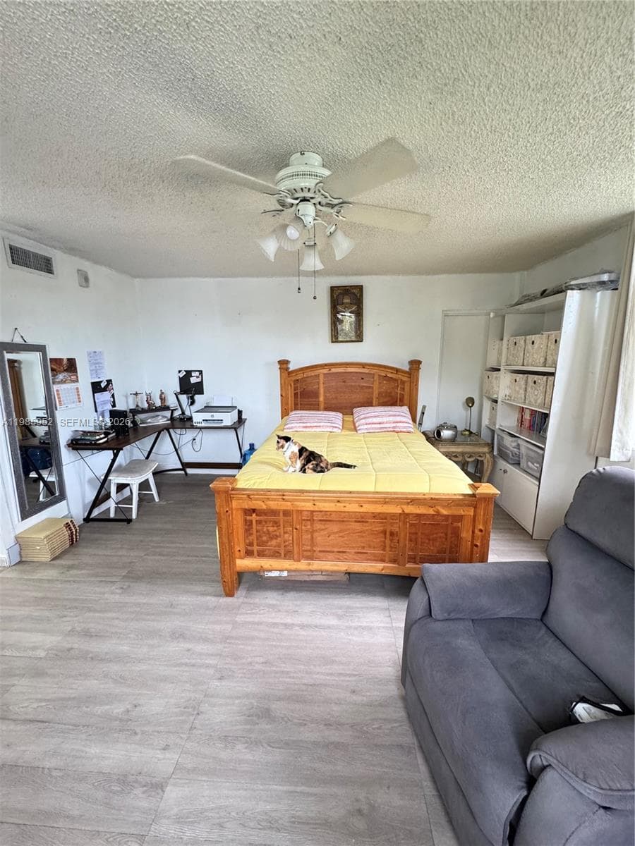 sovereigns condo · #2E in Miami - Photo 19