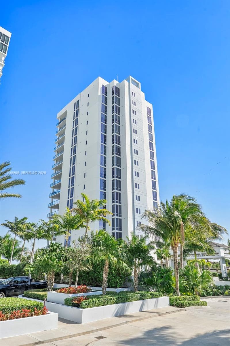 Water Club North Palm Beach · #1401 in North Palm Beach - Photo 47