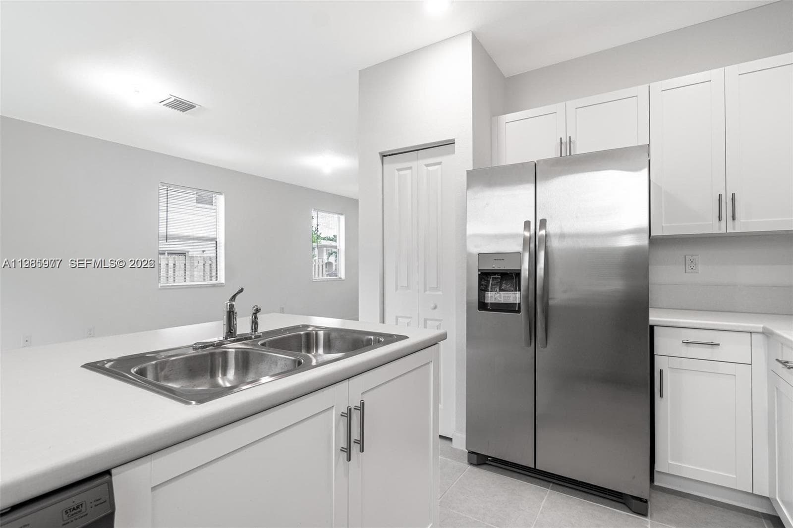 2685 SE 12th St #2685 photo 11