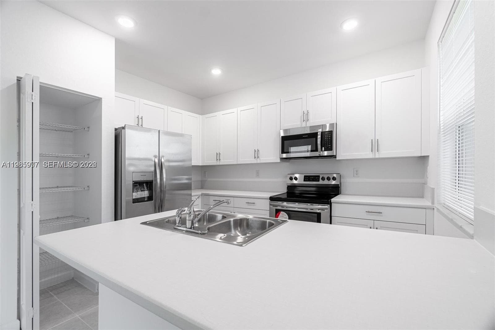 2685 SE 12th St #2685 photo 8