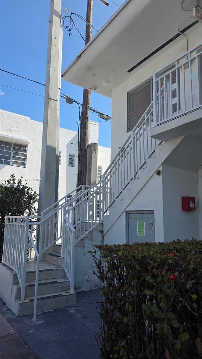 EL CHIOGGIOTTO CONDO · #3 in Miami Beach - Photo 9