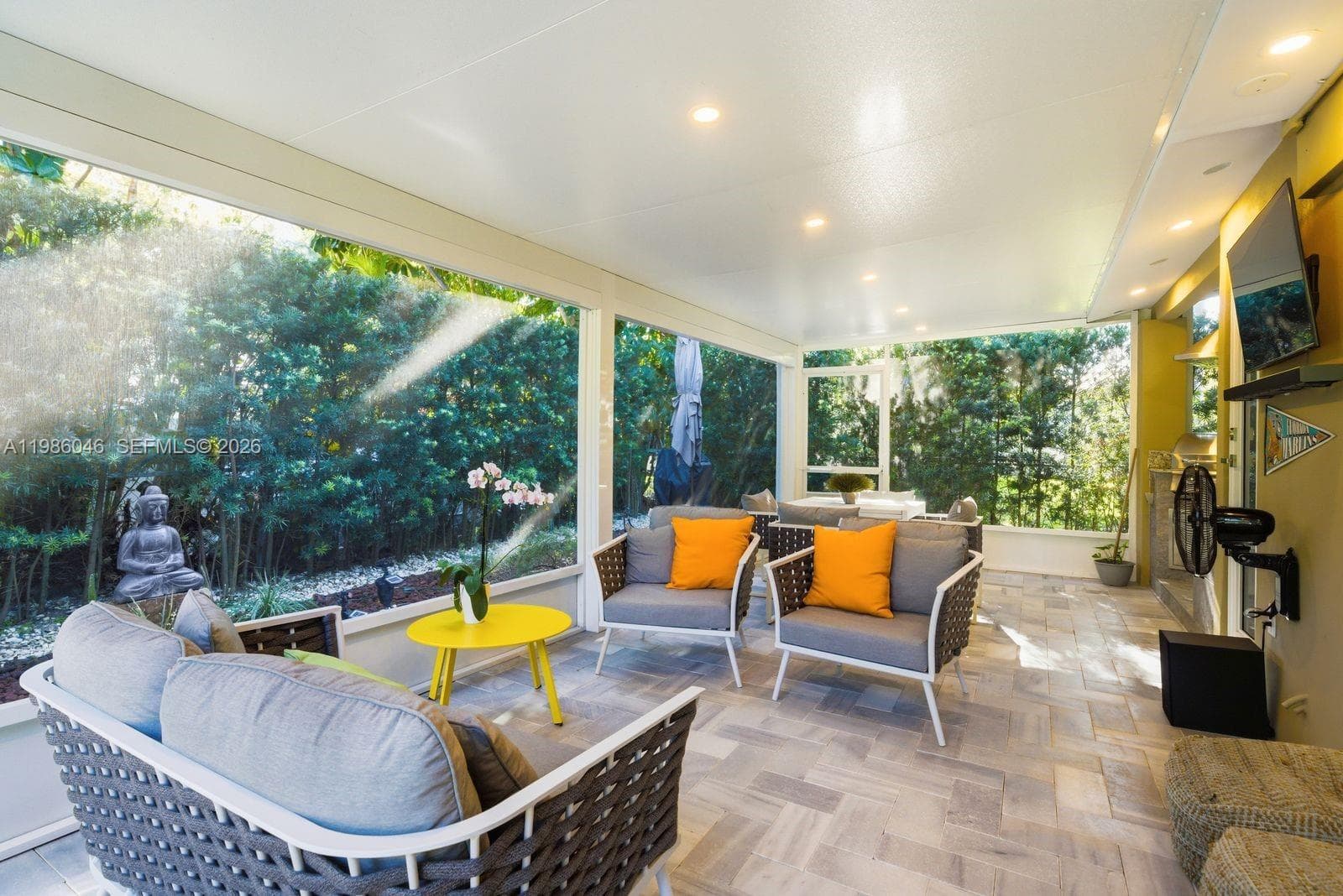 EXTERIOR BACK PATIO
