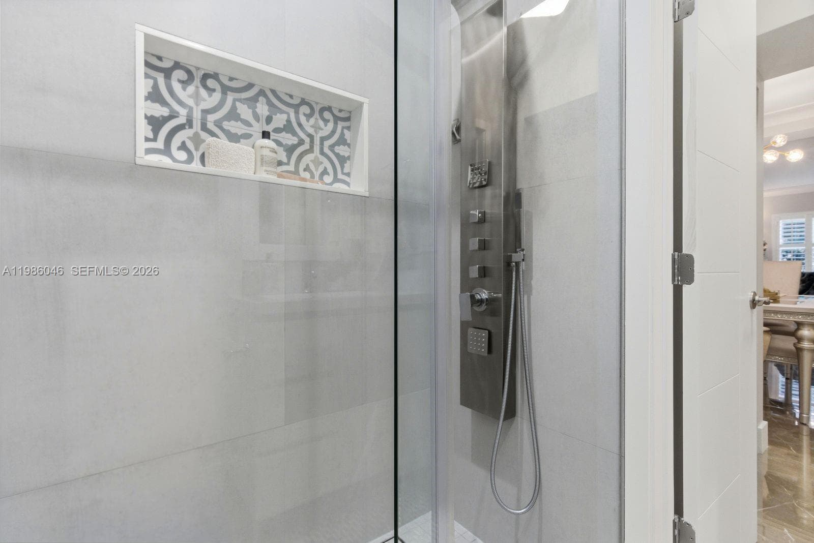 BATHROOM #1