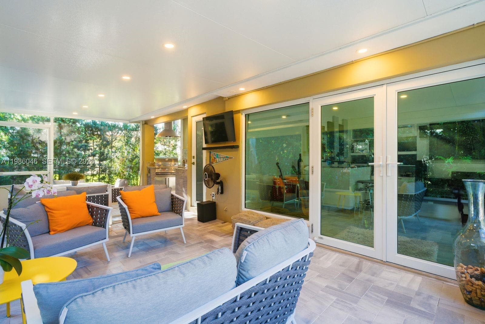 EXTERIOR BACK PATIO