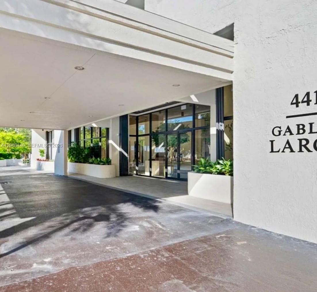 Gabkes Laroc · #803 in Coral Gables - Photo 2