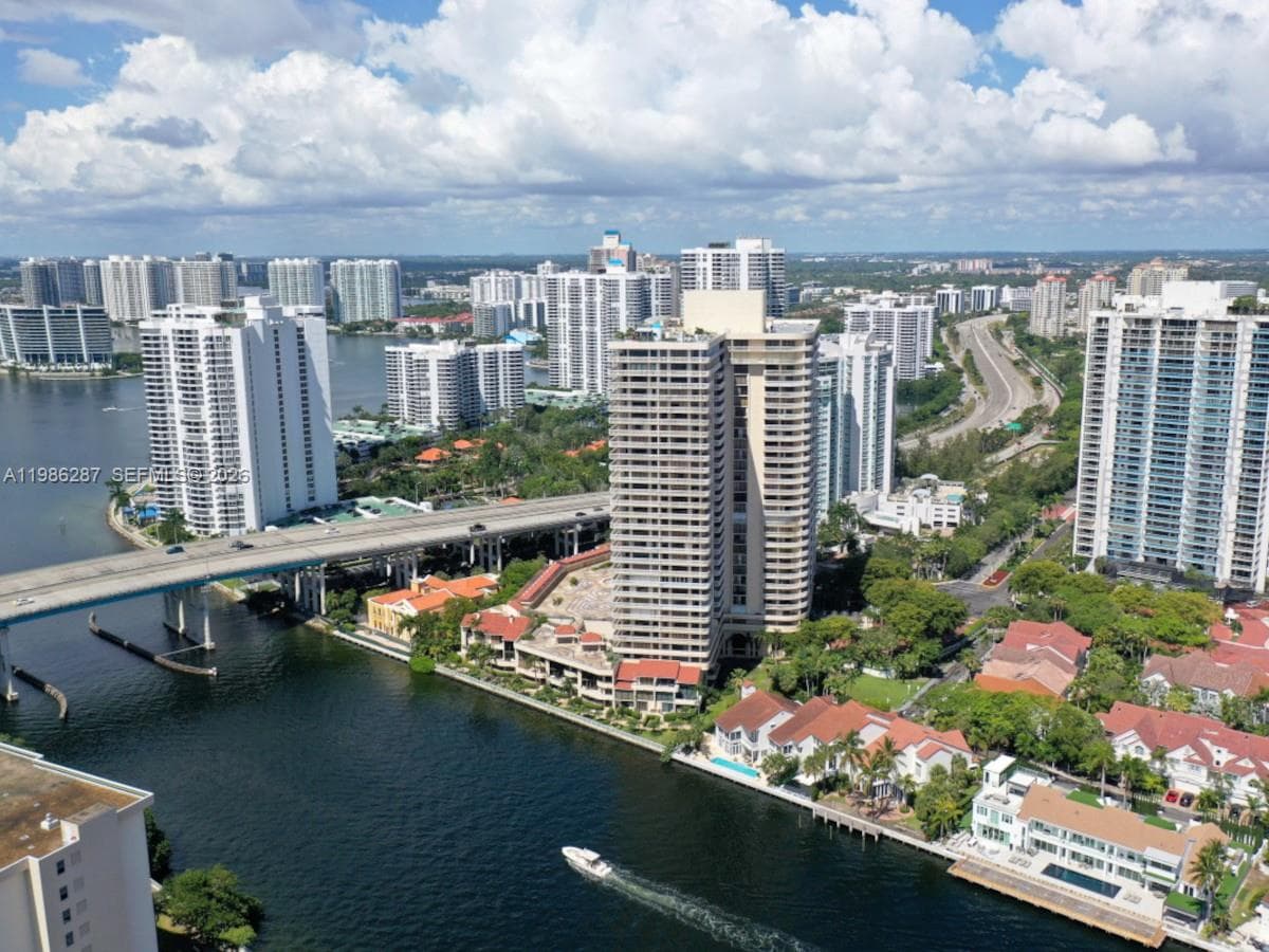 Turnberry Towers Condo · #2E in Aventura - Photo 1
