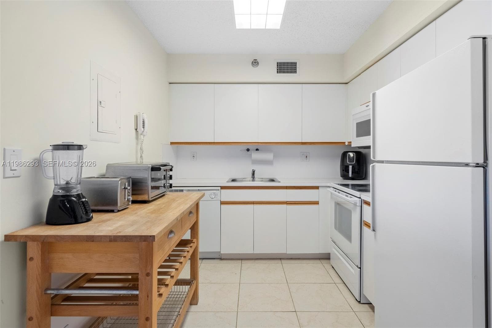 Mystic Pointe Tower 600 · #1810 in Aventura - Photo 4