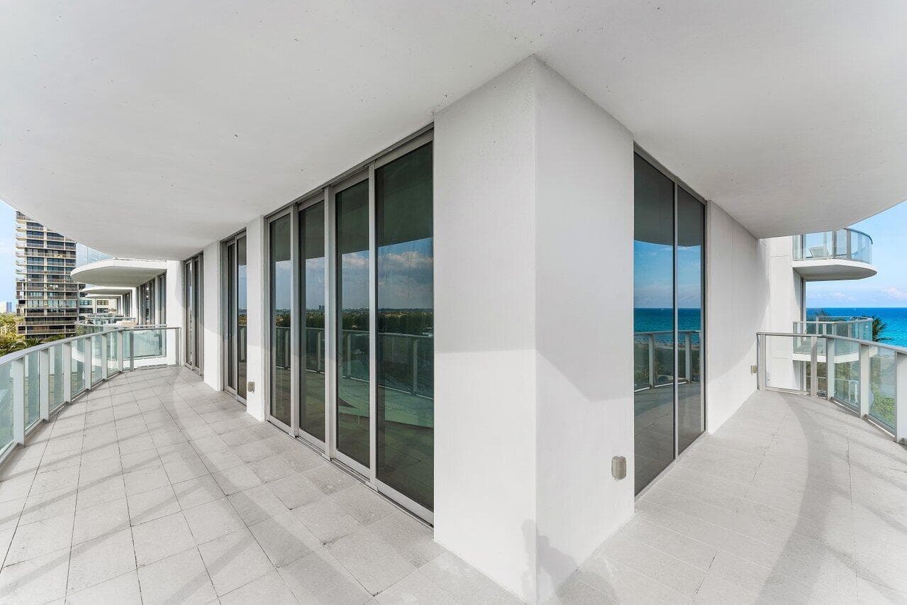Intracoastal Wraparound Terrace