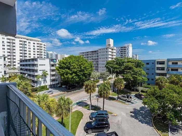 WEST COURT CONDO · #502 in Miami Beach - Photo 15