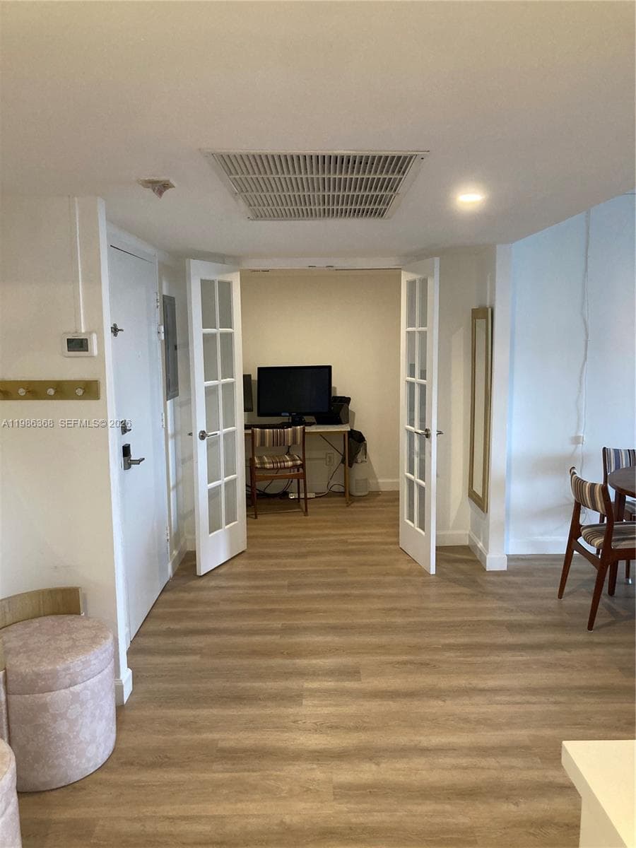 THE CARRIAGE HOUSE CONDO · #320 in Miami Beach - Photo 40