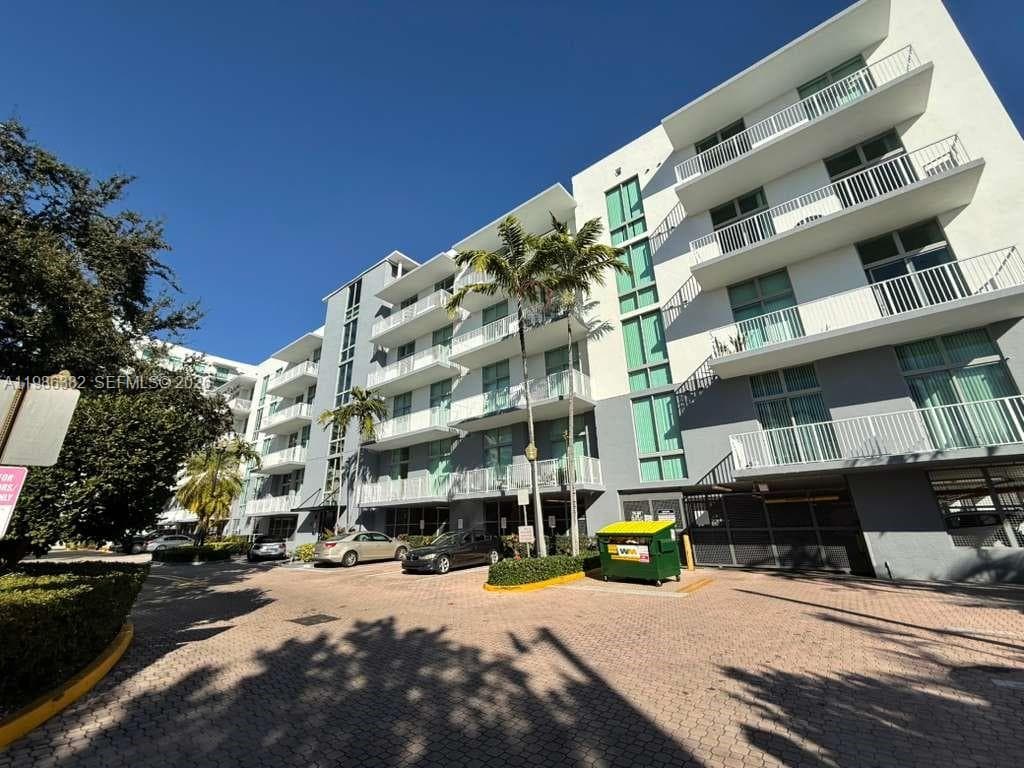 THE LOFTS AT HOLLYWOOD ST · #501 in Hollywood - Photo 1