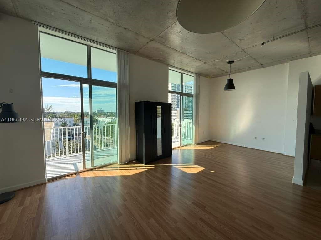 THE LOFTS AT HOLLYWOOD ST · #501 in Hollywood - Photo 14