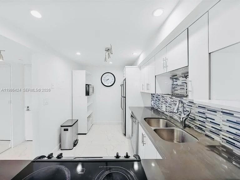 Coronado Condominium · #1023 in Aventura - Photo 6