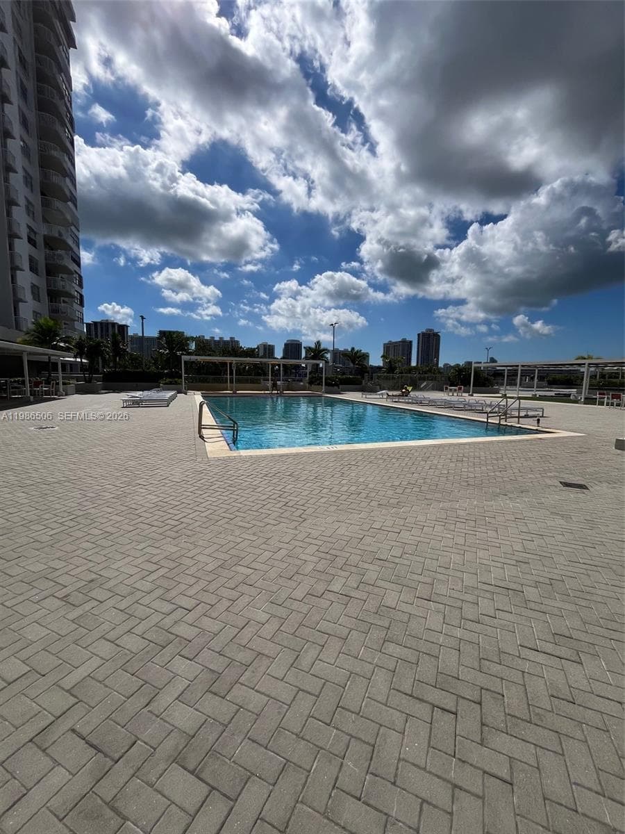 DEL PRADO · #1702 in Aventura - Photo 11