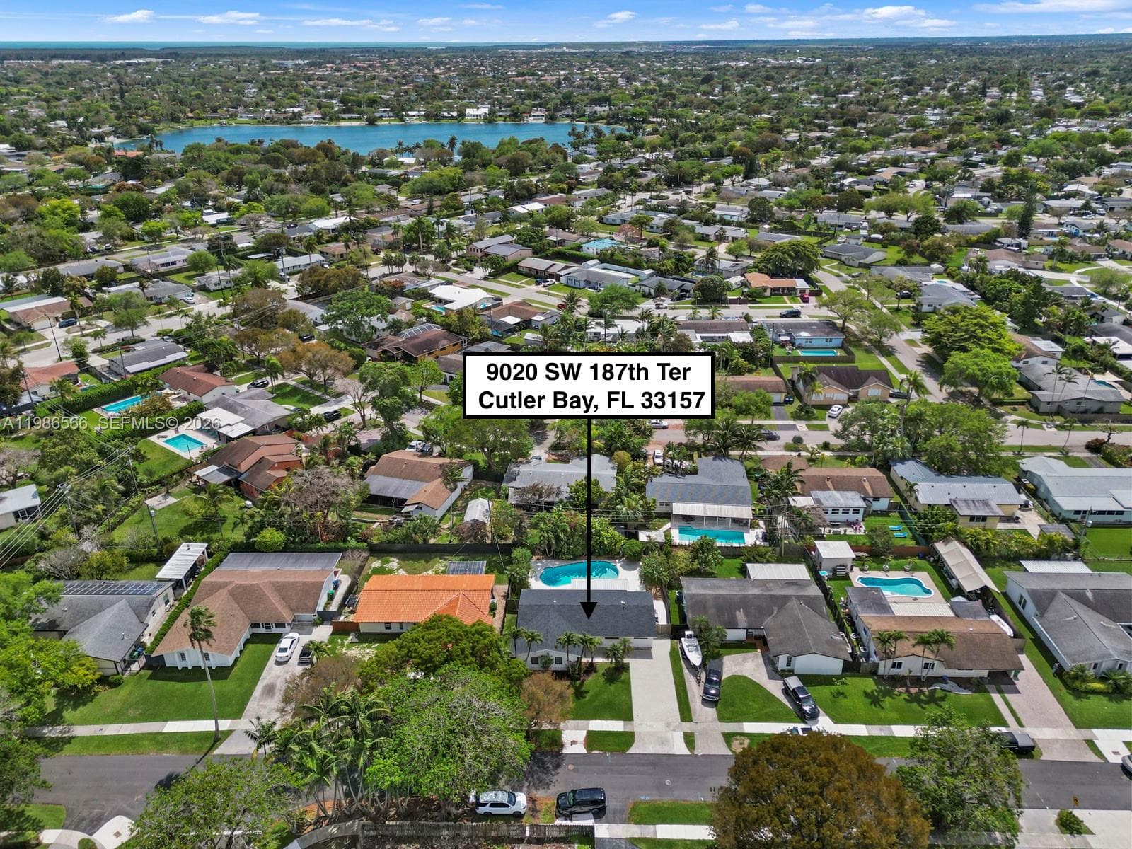 9020 SW 187th Ter photo 2