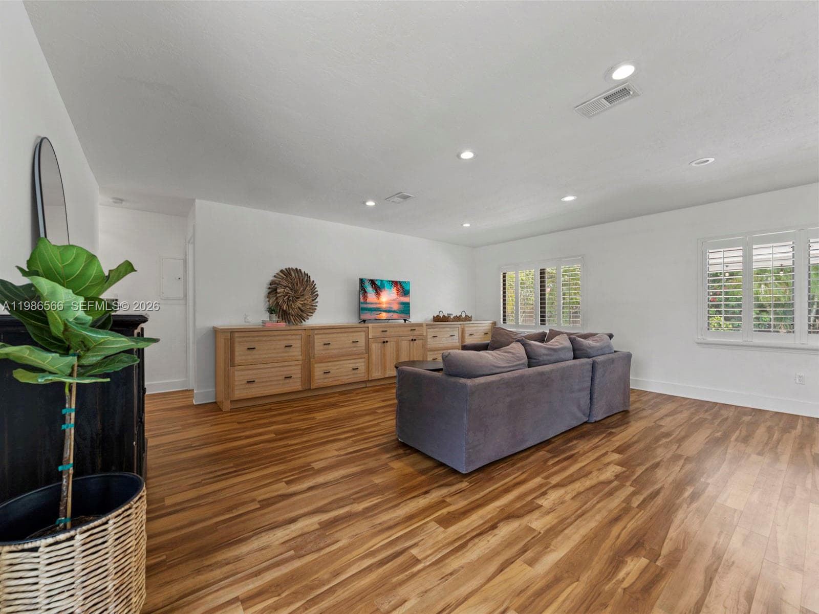 9020 SW 187th Ter photo 6