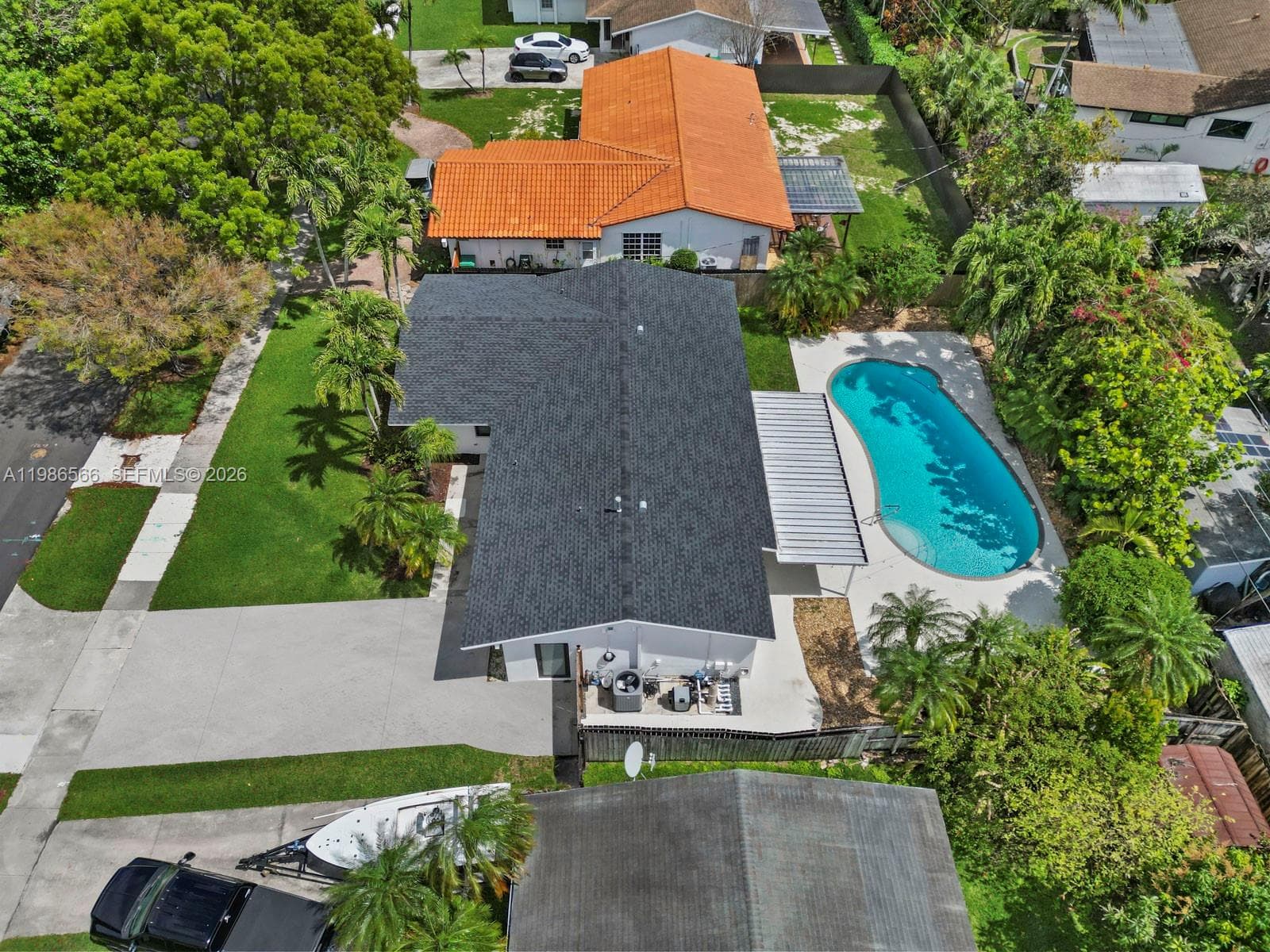 9020 SW 187th Ter photo 43