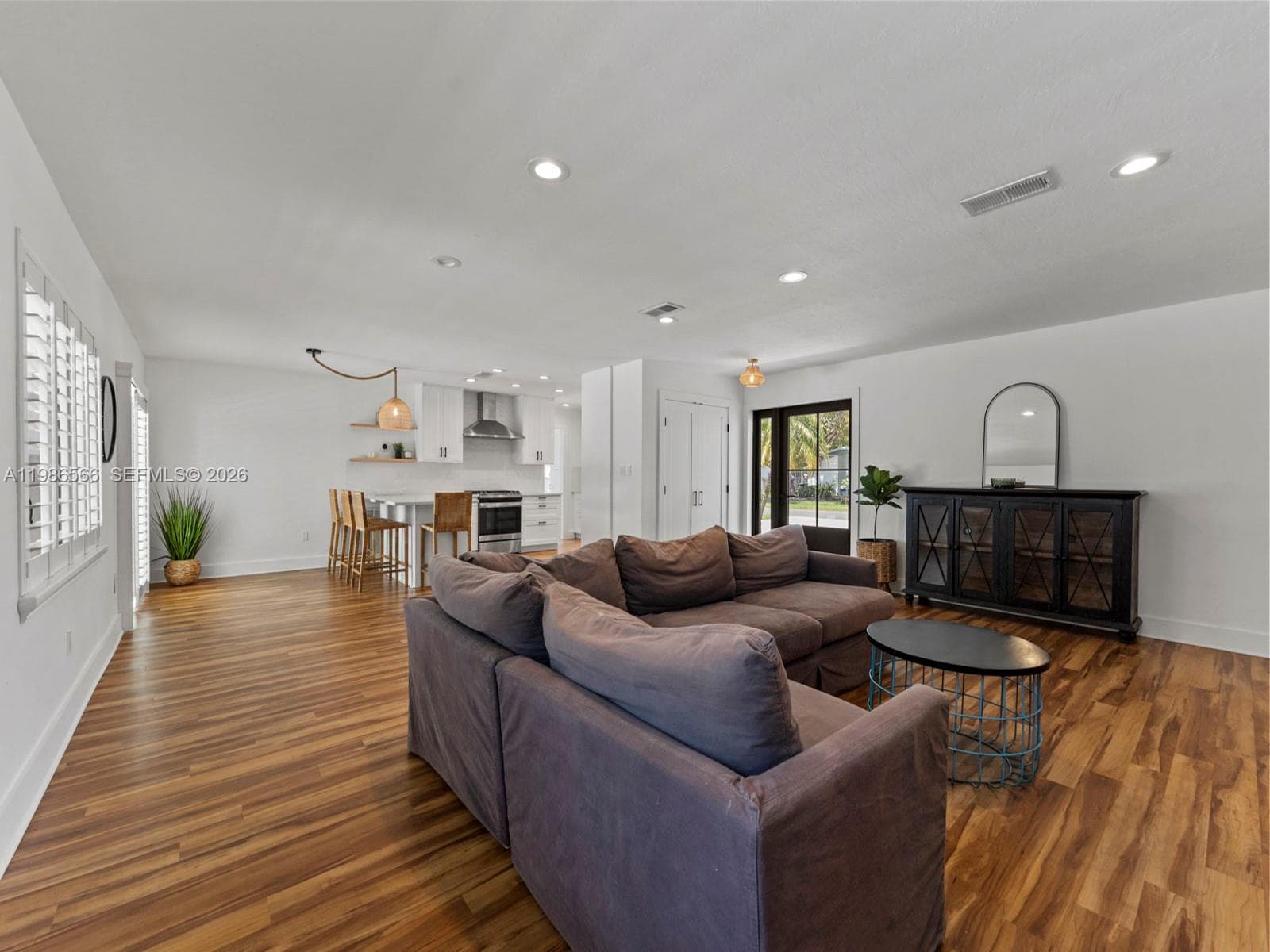 9020 SW 187th Ter photo 5