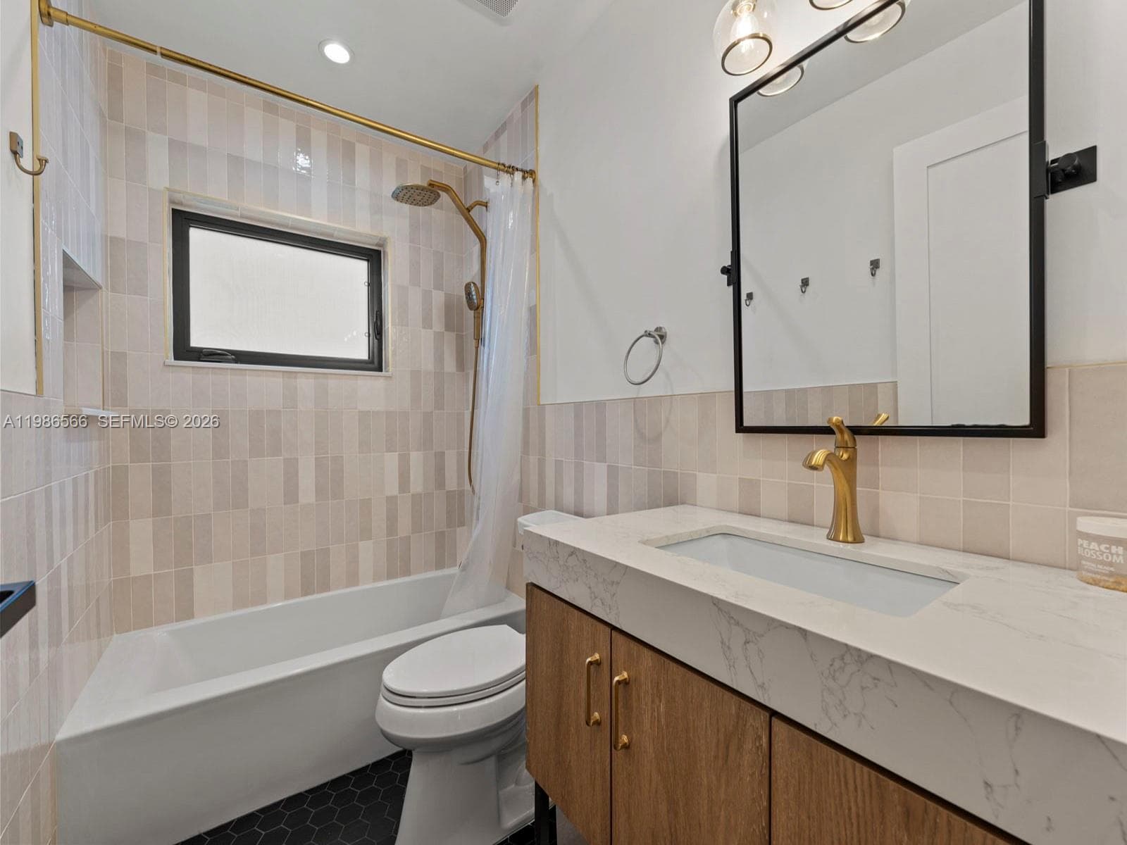 9020 SW 187th Ter photo 24
