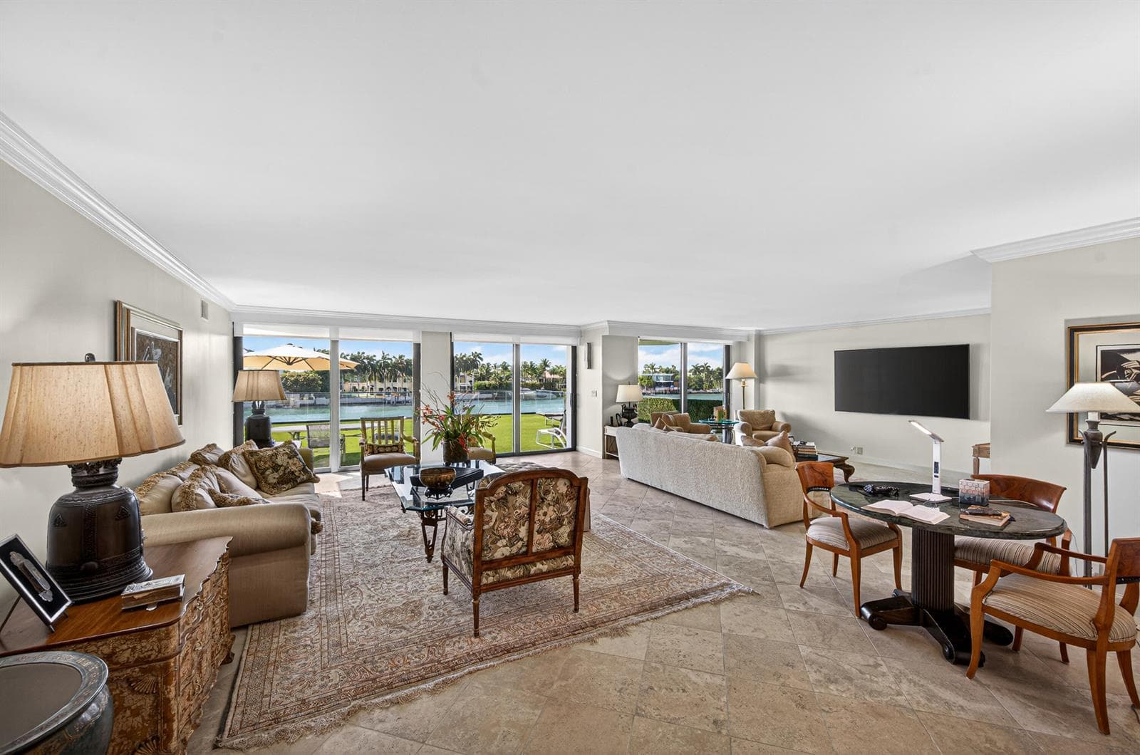 04-5500-Collins-Ave-LPG