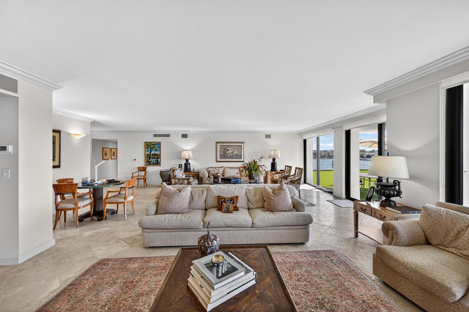 11-5500-Collins-Ave-LPG