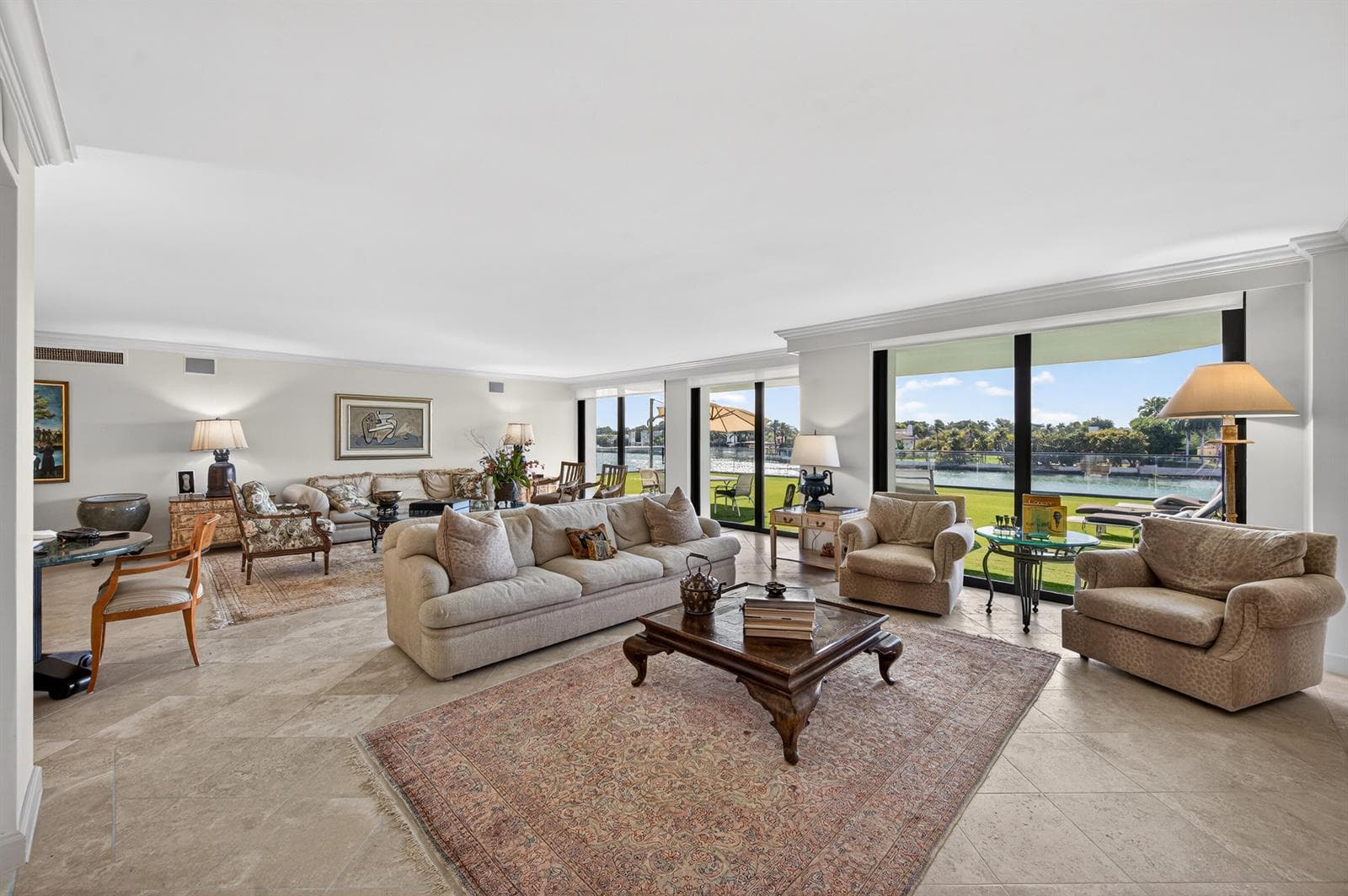 13-5500-Collins-Ave-LPG