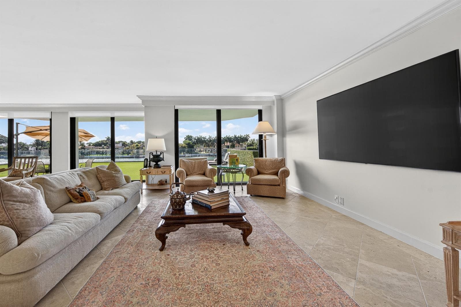 12-5500-Collins-Ave-LPG