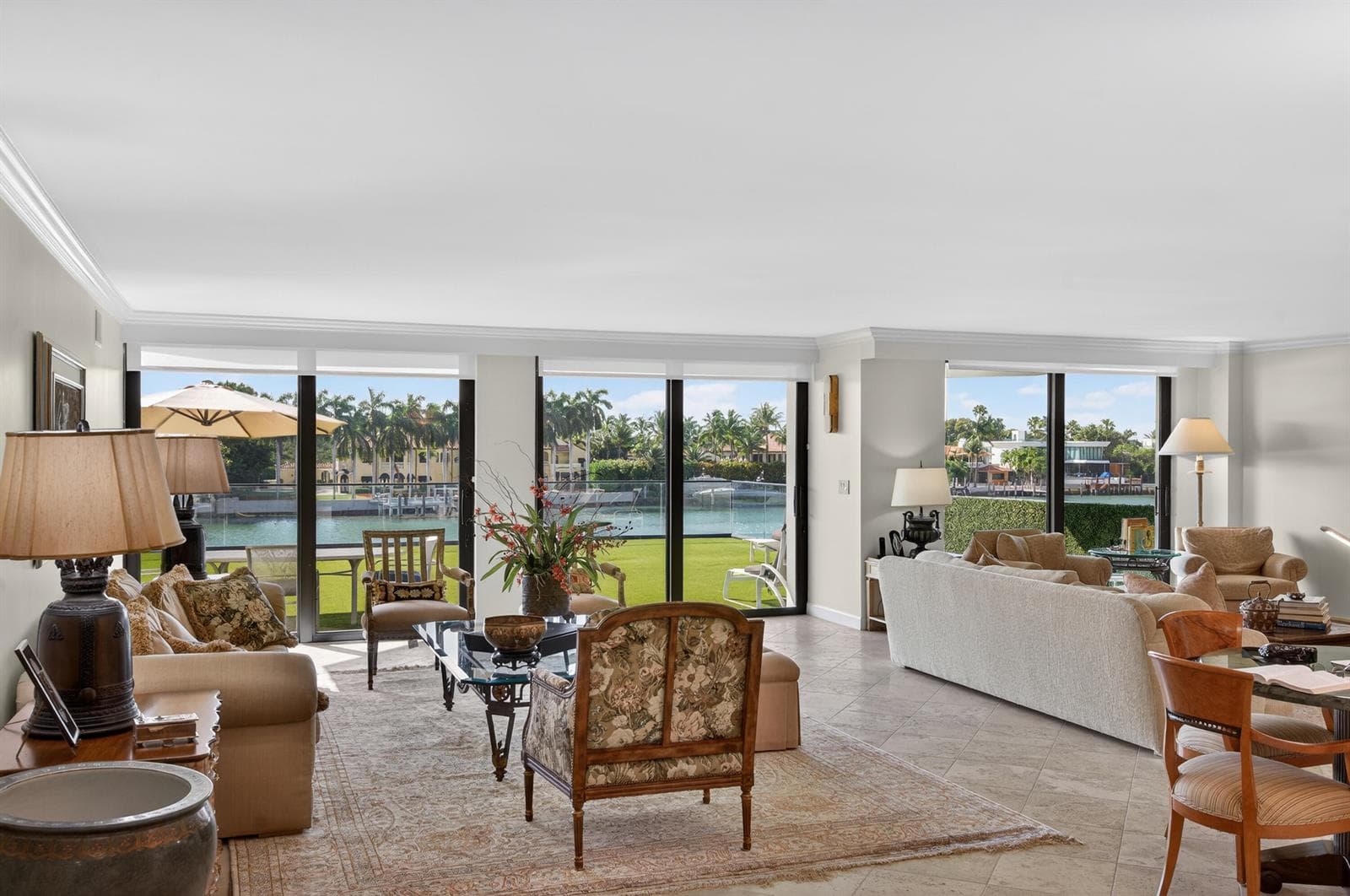 06-5500-Collins-Ave-LPG