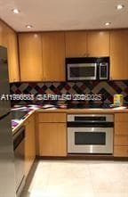 South Bay Club Condo · #523 in Miami Beach - Photo 17