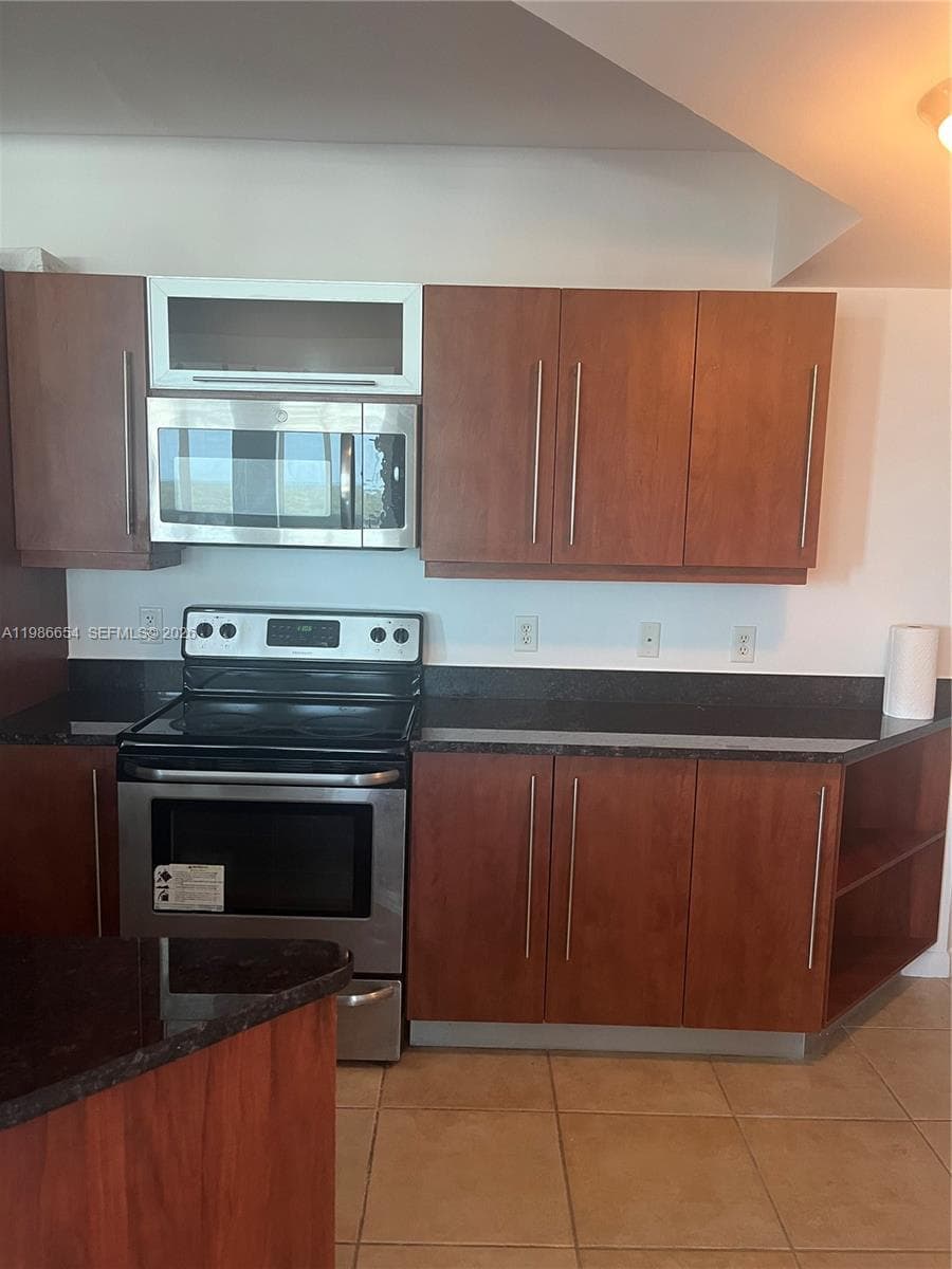 TOSCANO CONDO · #1801S in Miami - Photo 7