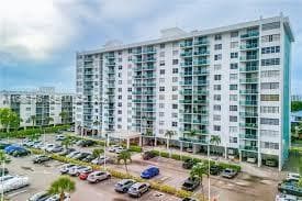 STRATFORD HOUSE CONDO · #914 in North Miami Beach - Photo 2