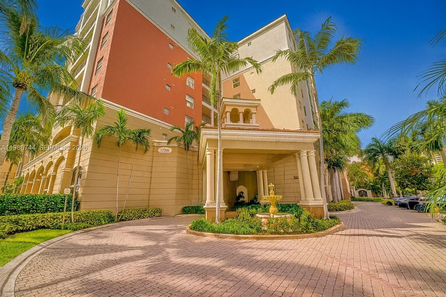 Porto Bellagio · #2122 in Sunny Isles Beach - Photo 13