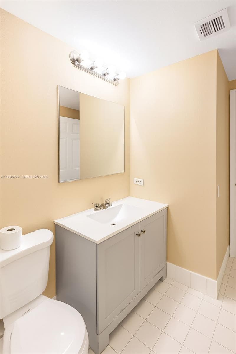Porto Bellagio · #2122 in Sunny Isles Beach - Photo 10