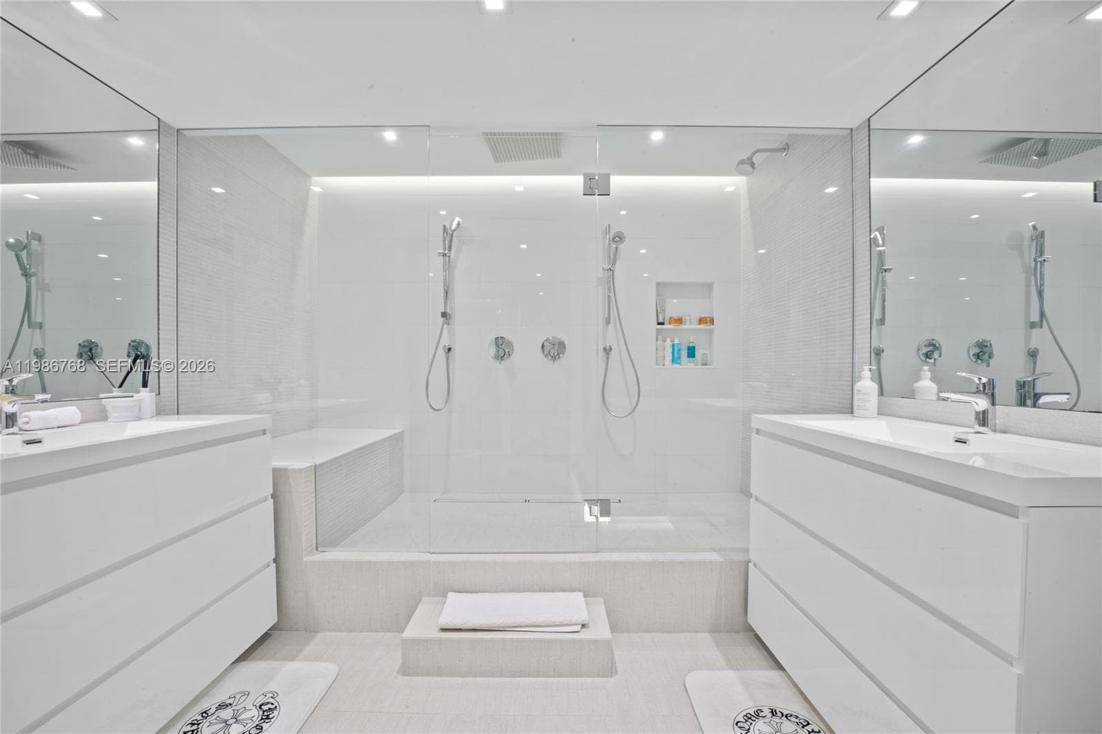 Roney Palace · #624 in Miami Beach - Photo 9
