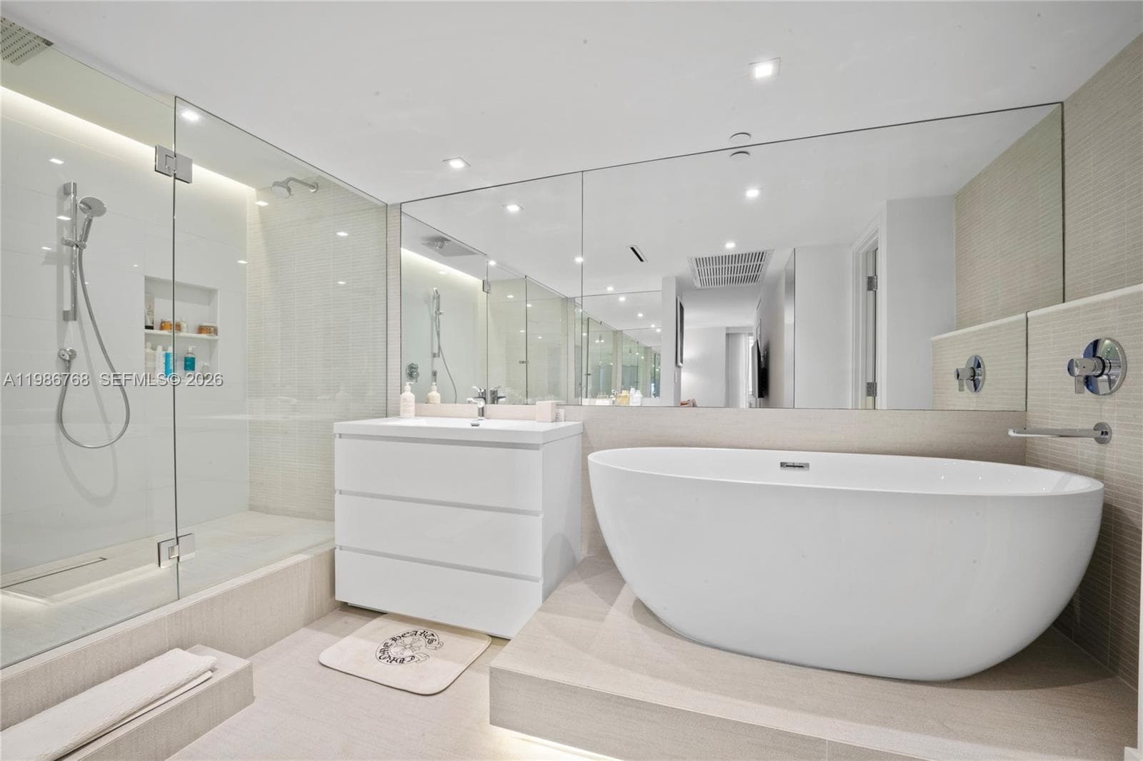 Roney Palace · #624 in Miami Beach - Photo 10