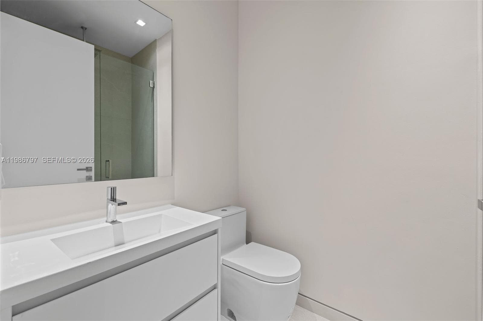 First Floor Ensuite Bathroom