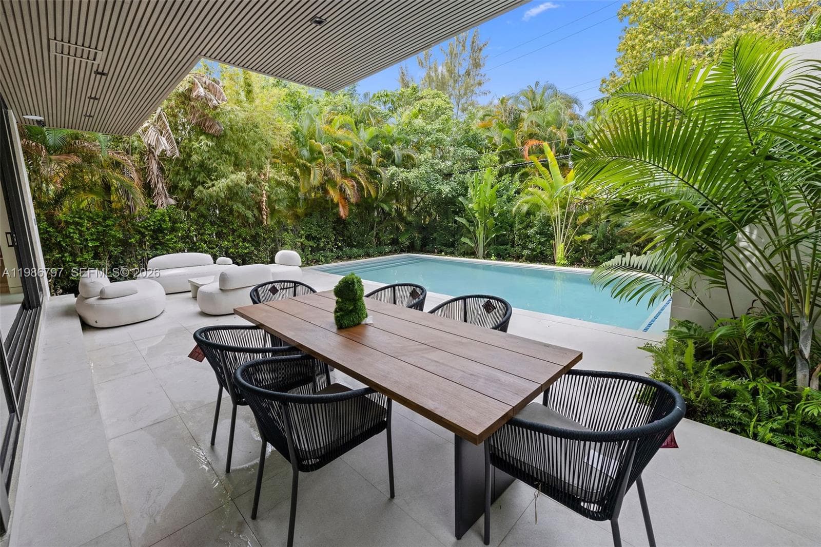 Outdoor Dining Area