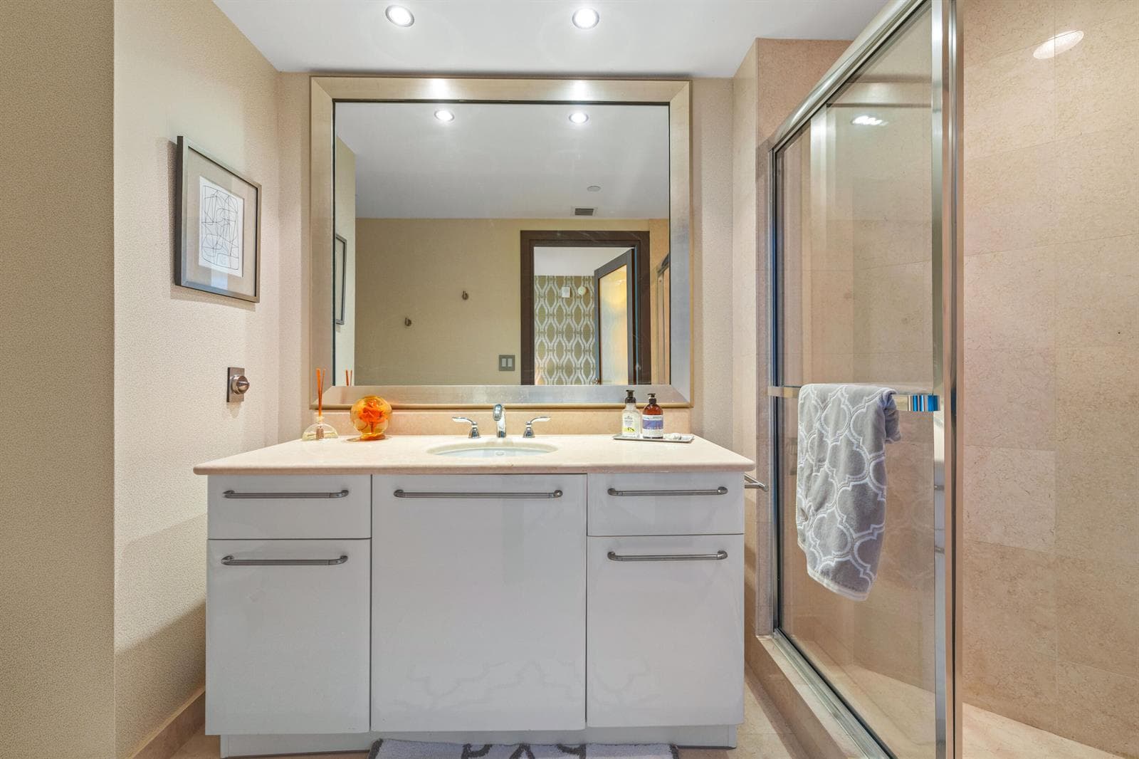 OP 3105 BATH 2 WITH SHOWER