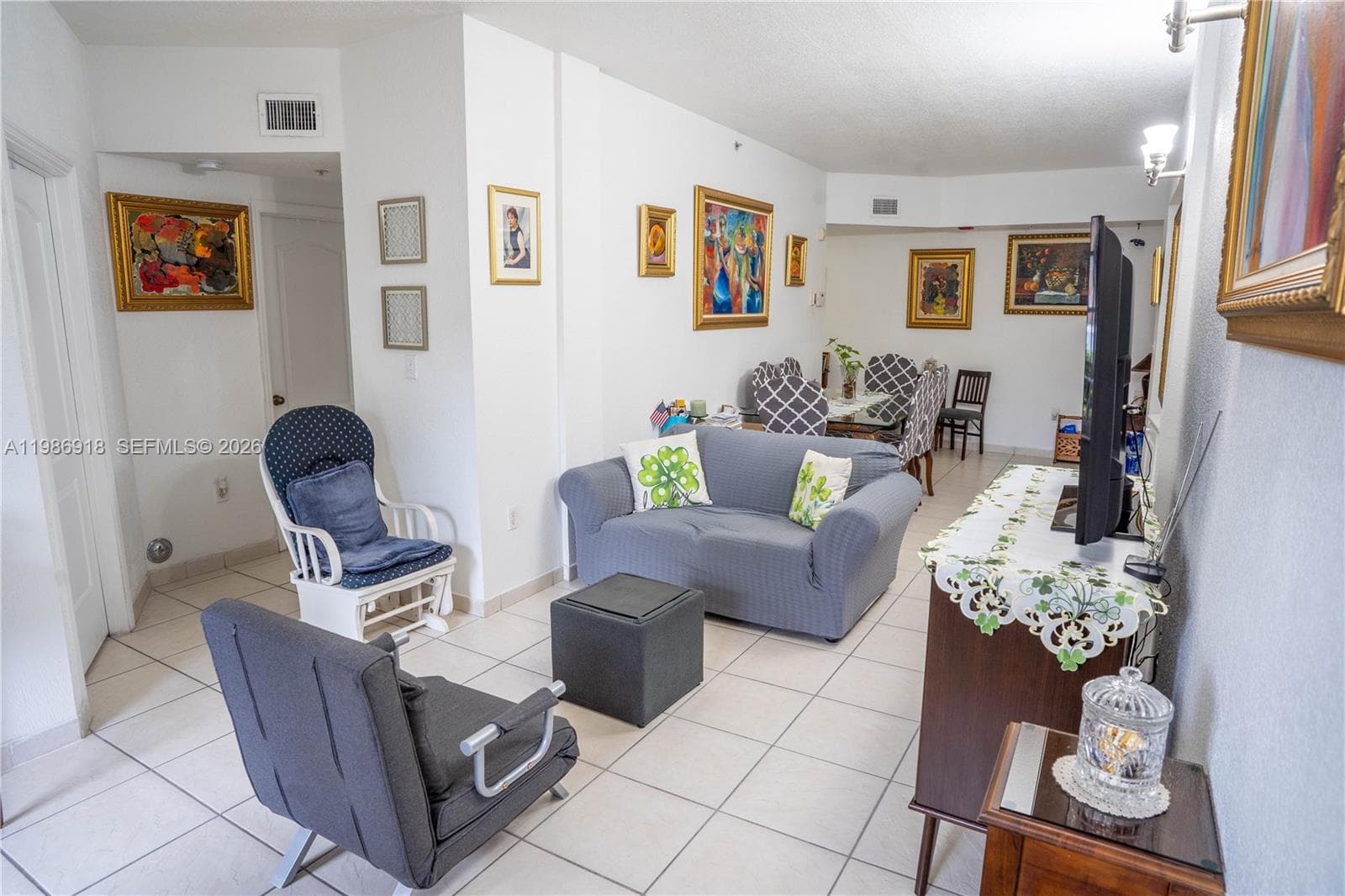 POINCIANA LAKES VILLAS · #101 in Hialeah - Photo 22