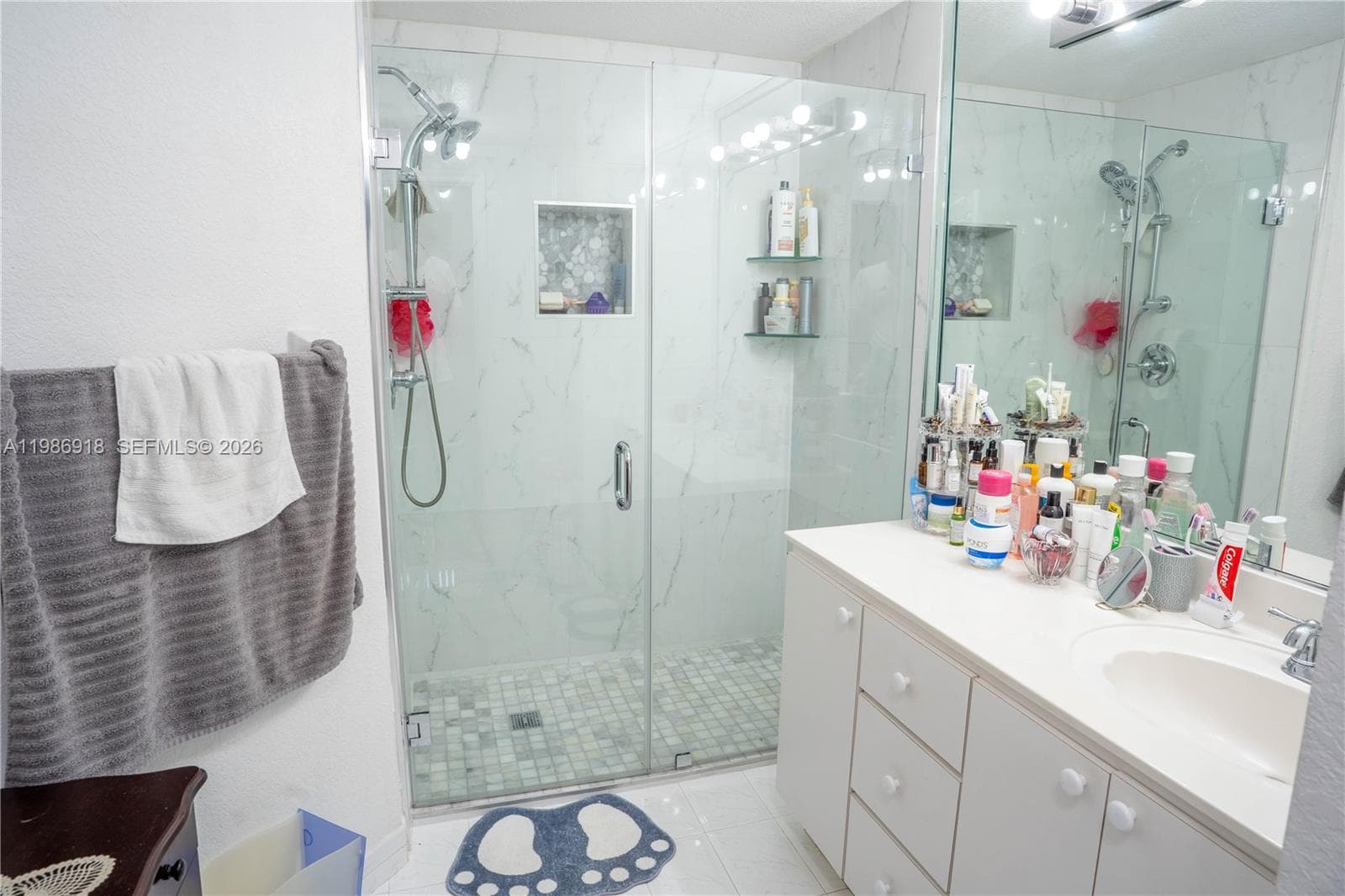 POINCIANA LAKES VILLAS · #101 in Hialeah - Photo 19