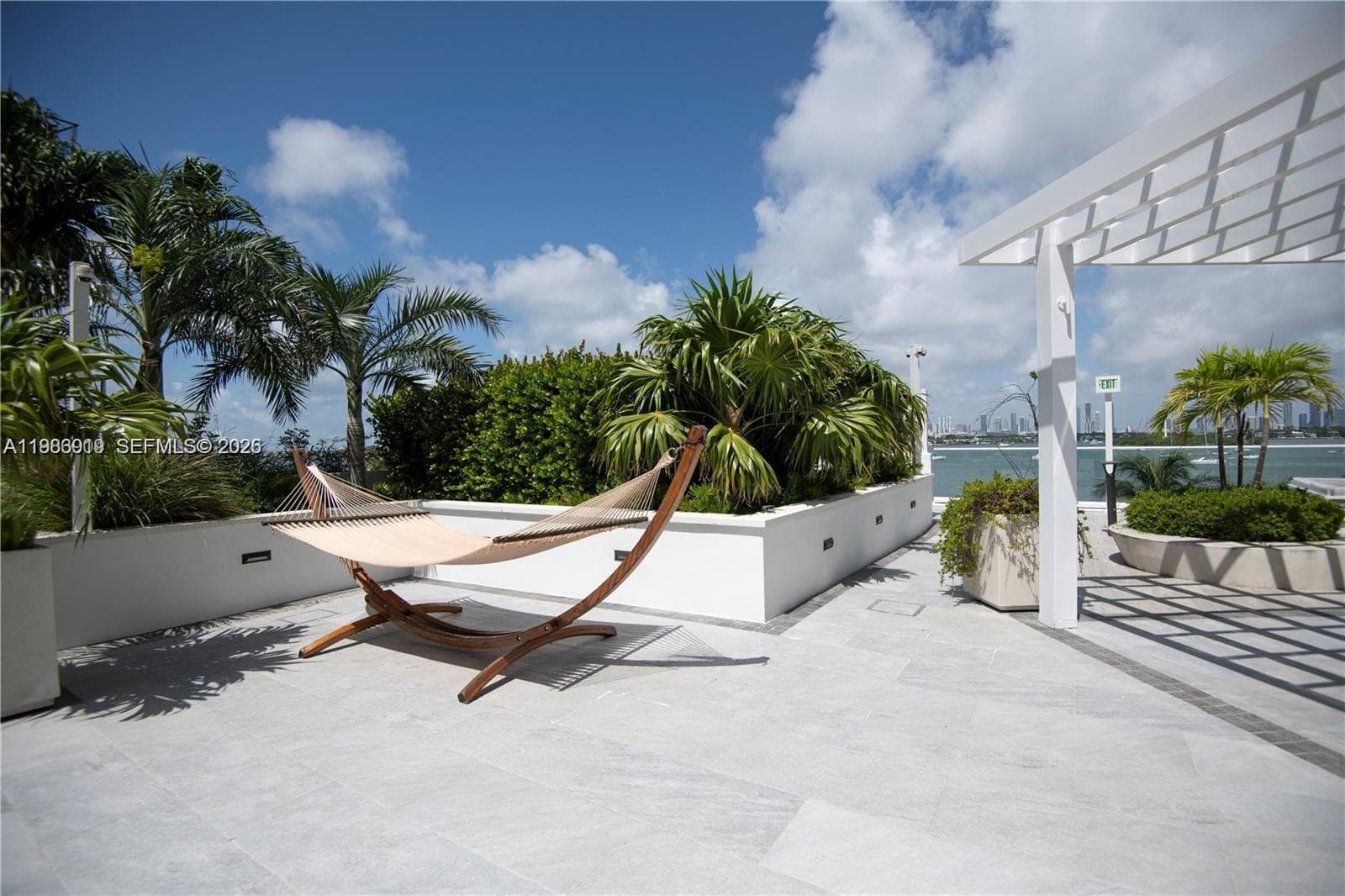 THE WAVERLY AT SOUTH BEAC · #803 in Miami Beach - Photo 17