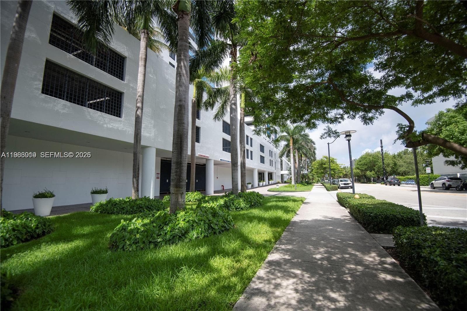 THE WAVERLY AT SOUTH BEAC · #803 in Miami Beach - Photo 3