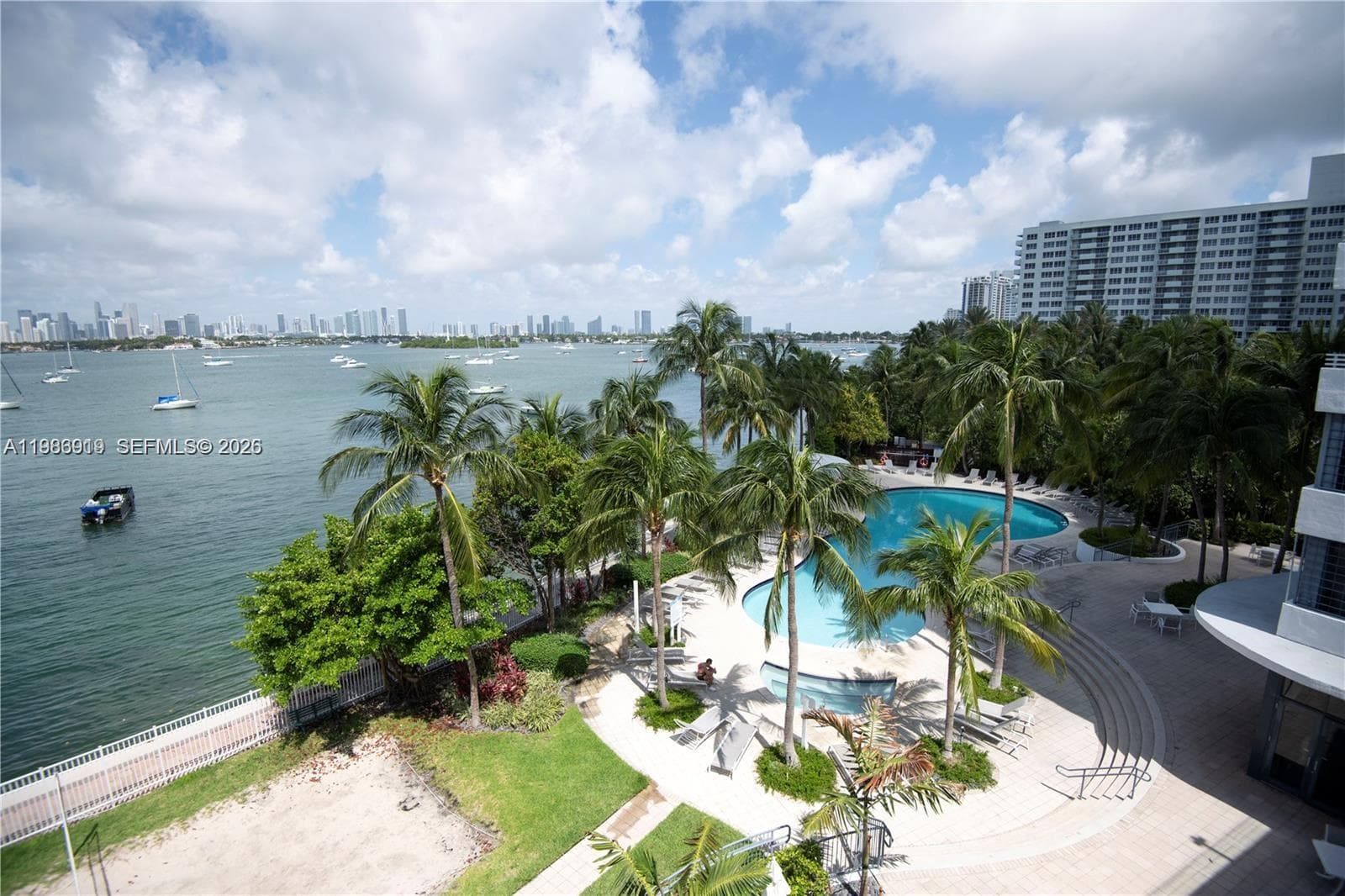 THE WAVERLY AT SOUTH BEAC · #803 in Miami Beach - Photo 18