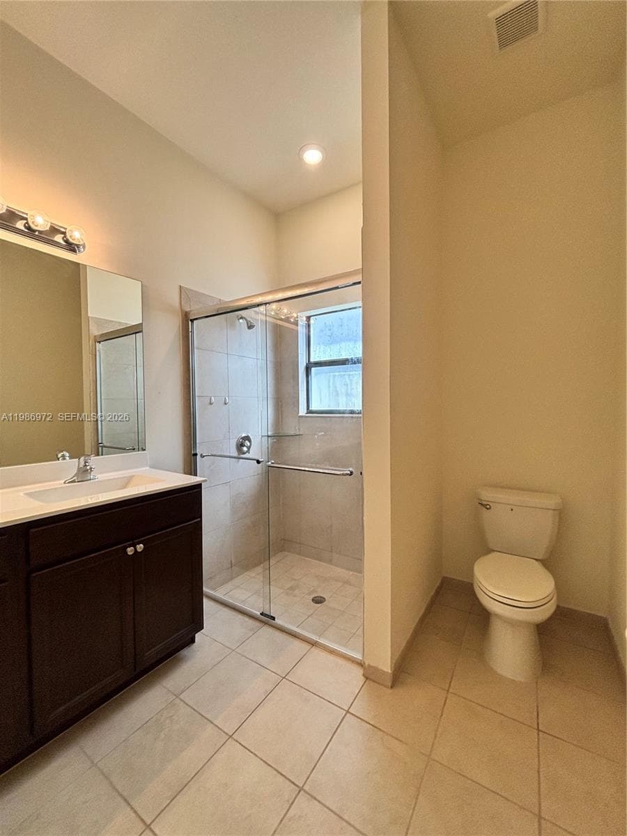 164 NE 23rd Ter photo 95