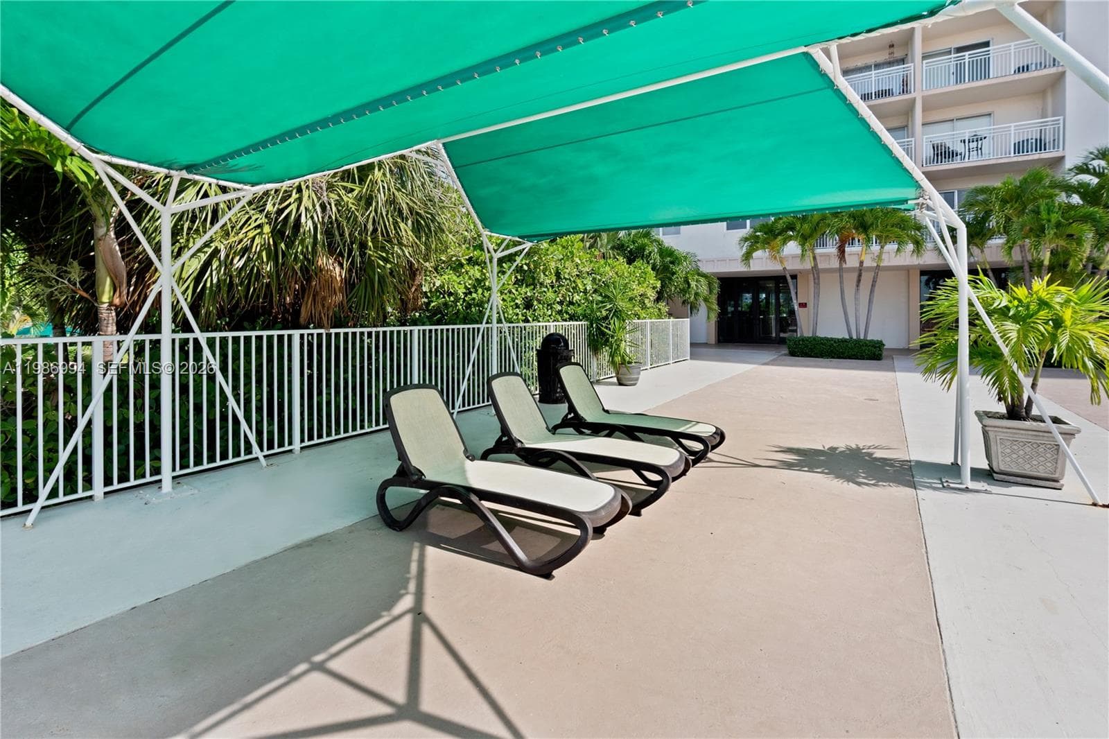 COASTAL TOWERS CONDO · #822-23 in Sunny Isles Beach - Photo 33