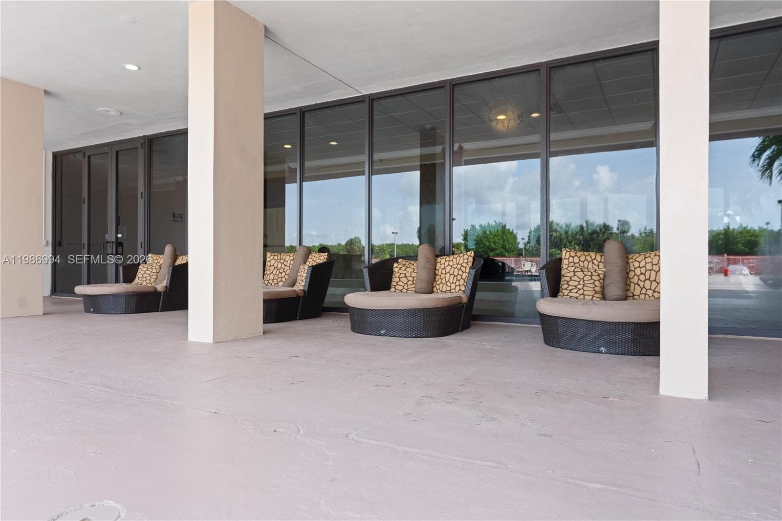COASTAL TOWERS CONDO · #822-23 in Sunny Isles Beach - Photo 35