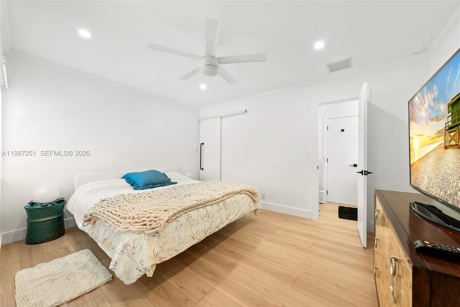 424 Alamanda Dr photo 43